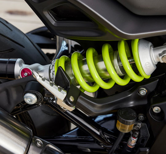 PLNĚ NASTAVITELNÉ ODPRUŽENÍ